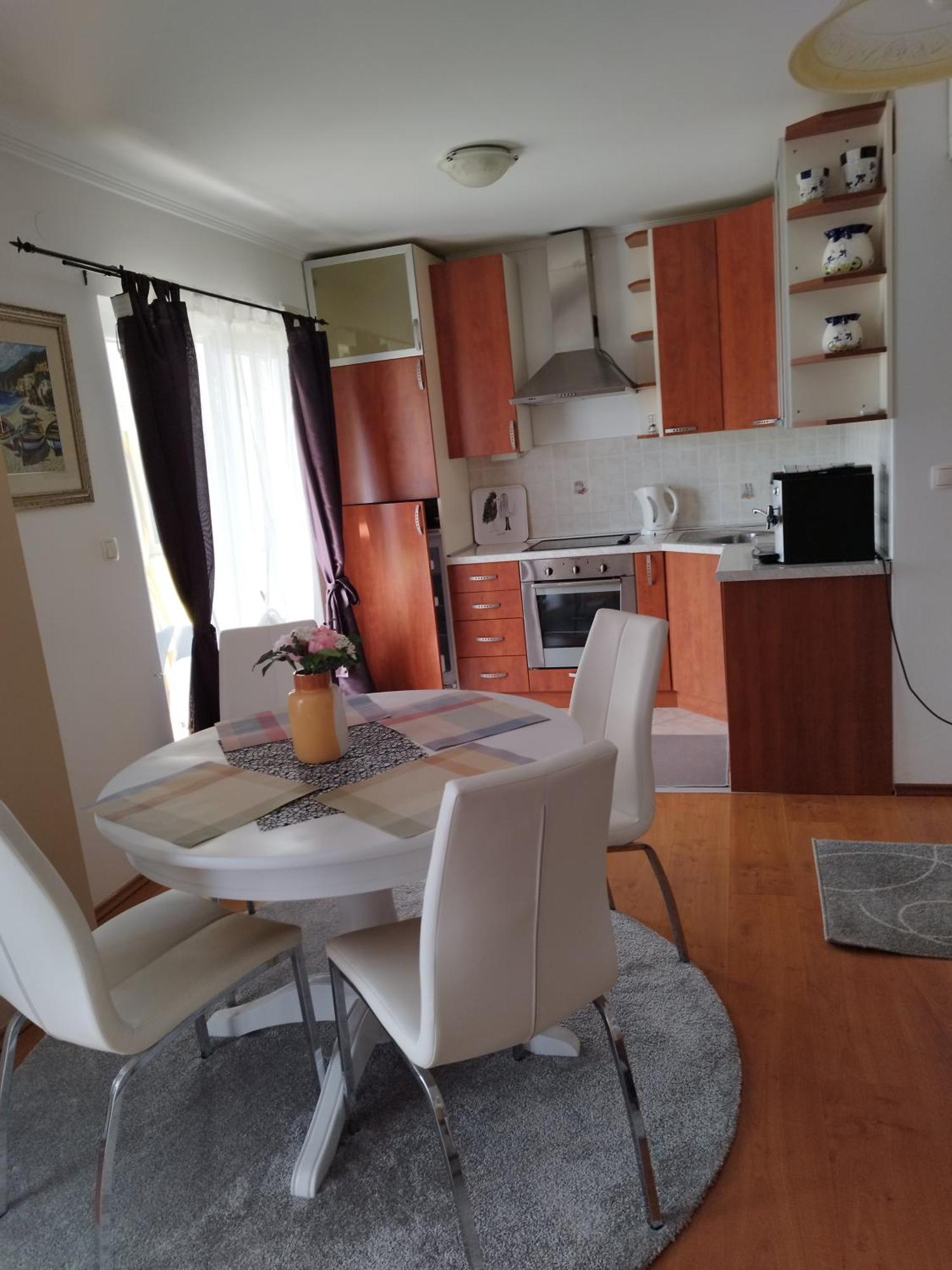 אומאג Appartmani Punta מראה חיצוני תמונה