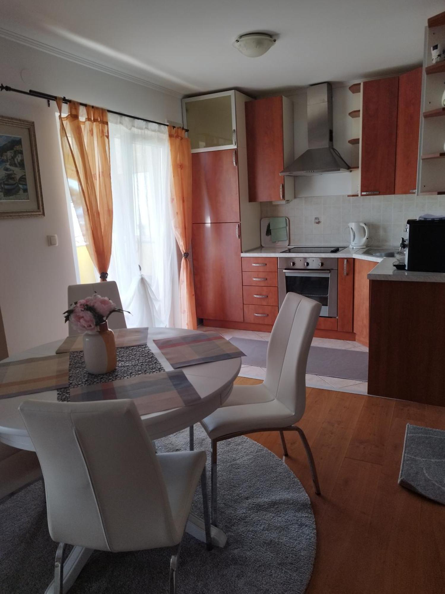 אומאג Appartmani Punta מראה חיצוני תמונה